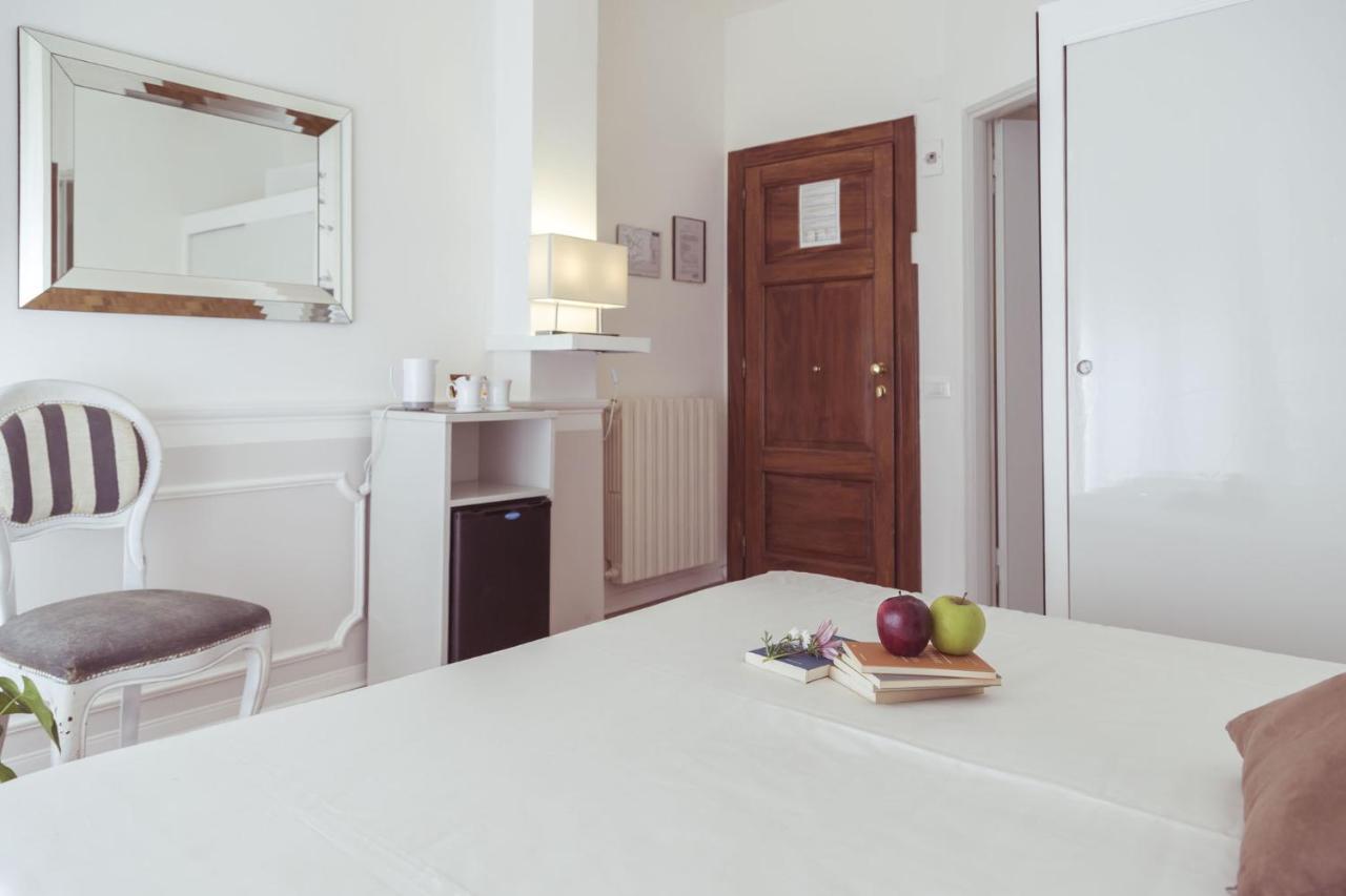 Piccolo Mondo Hotel Follonica Dış mekan fotoğraf